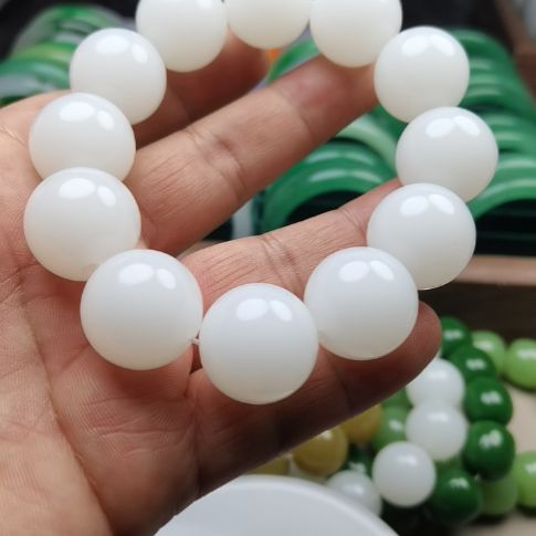 和田玉未镶嵌手链