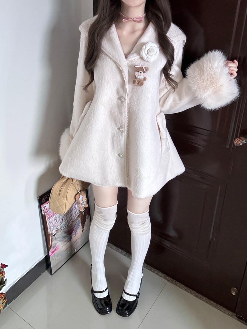 气质斗篷千金感小香风海军领大衣重工拼接毛毛可拆卸绑带收腰套装