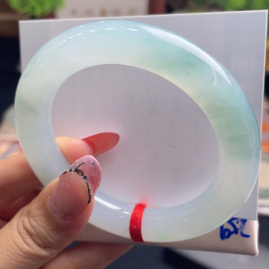 翡翠未镶嵌手镯12号 53.6圆条冰胶晴底