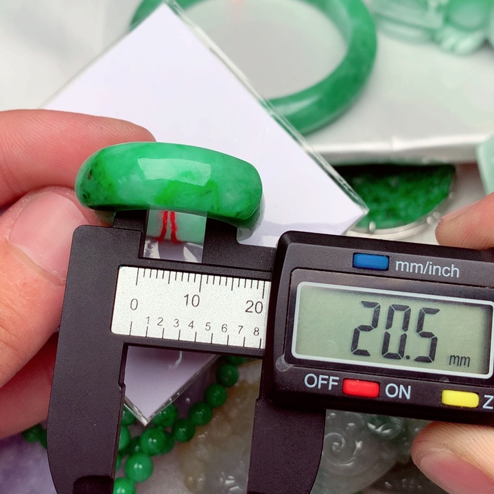 翡翠戒指未镶嵌a货