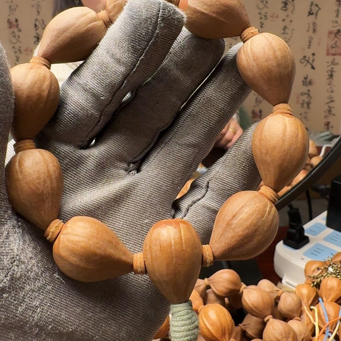 把件橄榄核德庆王