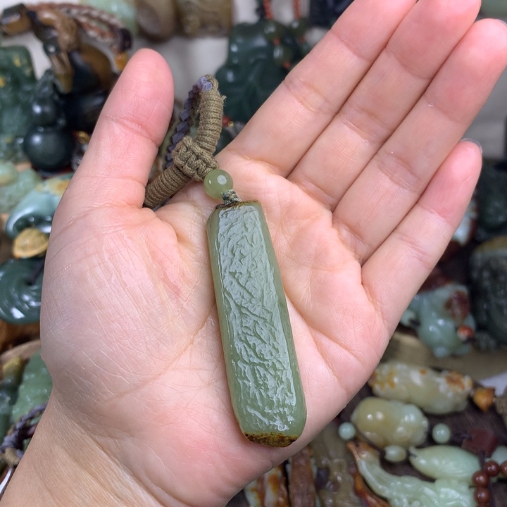 岫岩河磨玉（透闪石质玉）吊坠未镶嵌