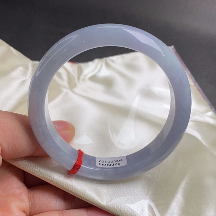 翡翠手镯未镶嵌56.5圈