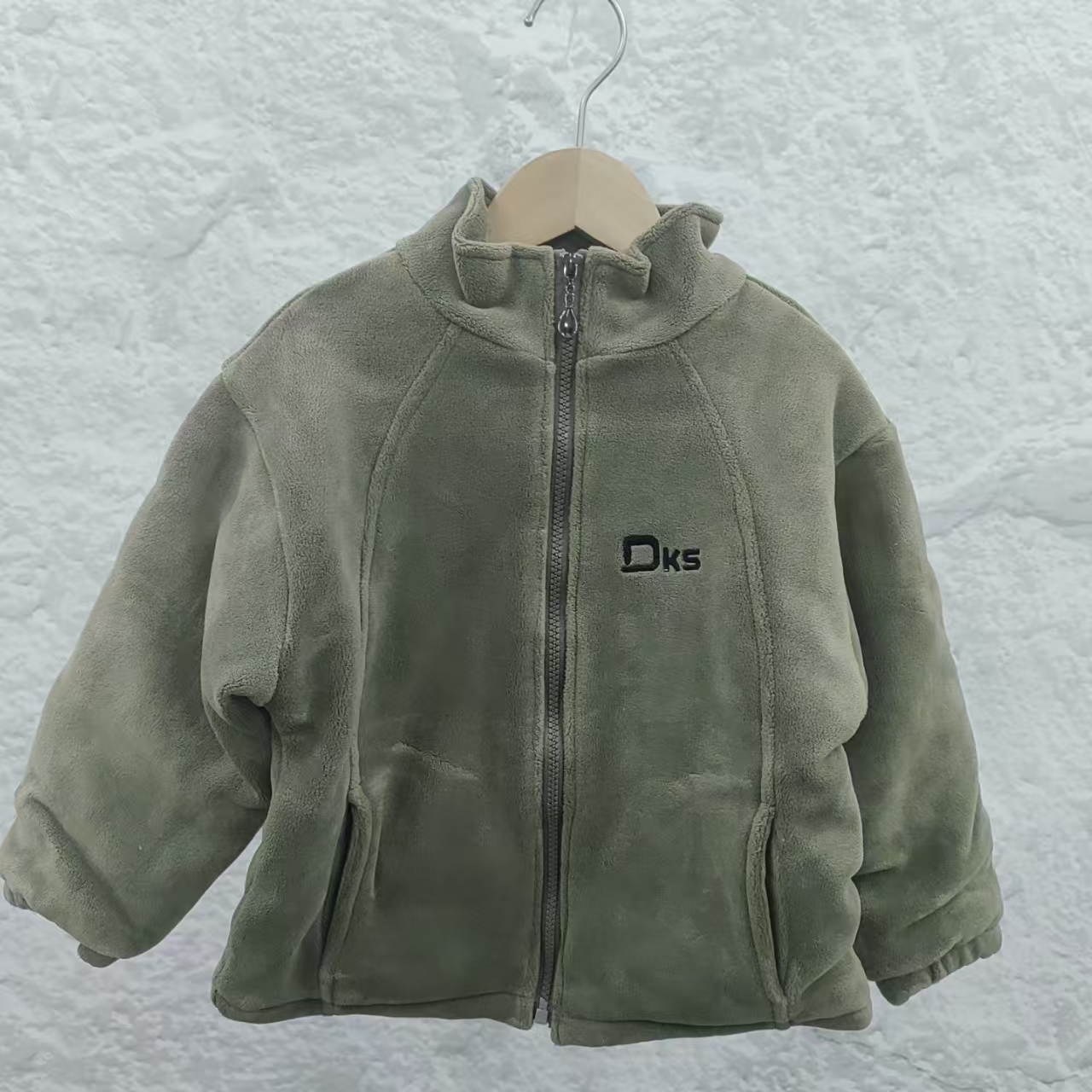 LYKP蚕丝温变奥粒绒外套随机