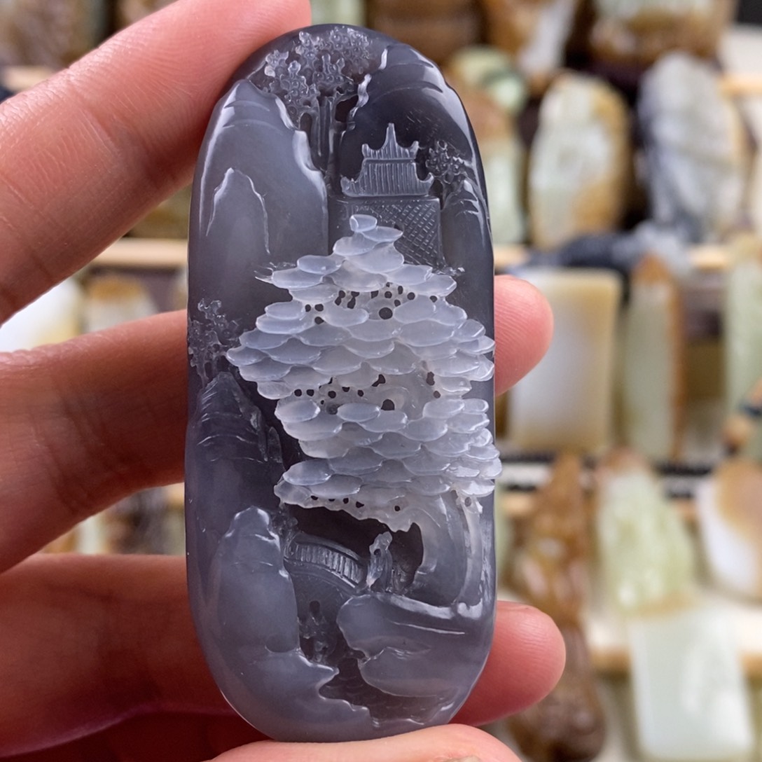 和田玉颈饰未镶嵌