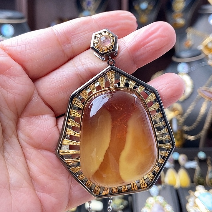 琥珀颈饰银S925镶嵌吊坠