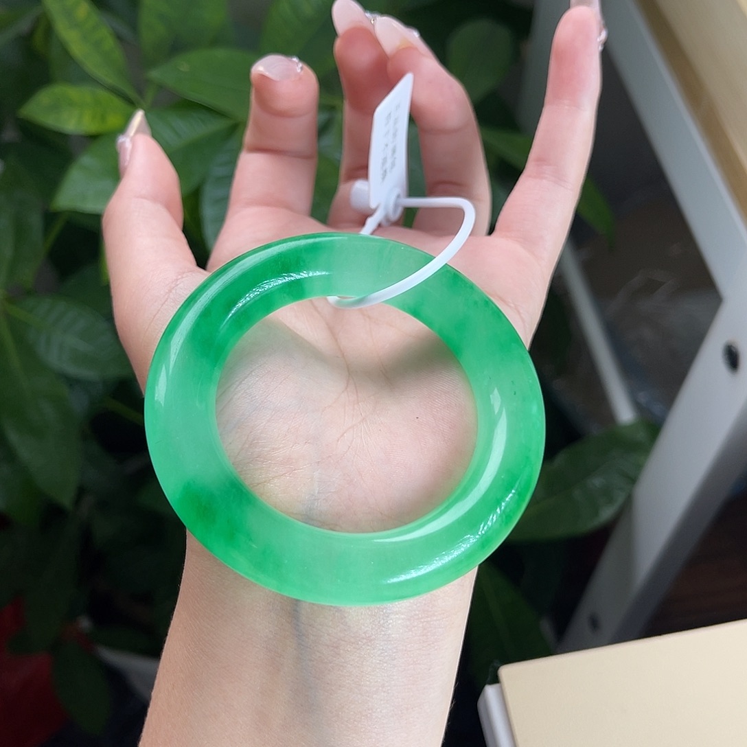 刘***啊玉绿幽灵 52。刘西西