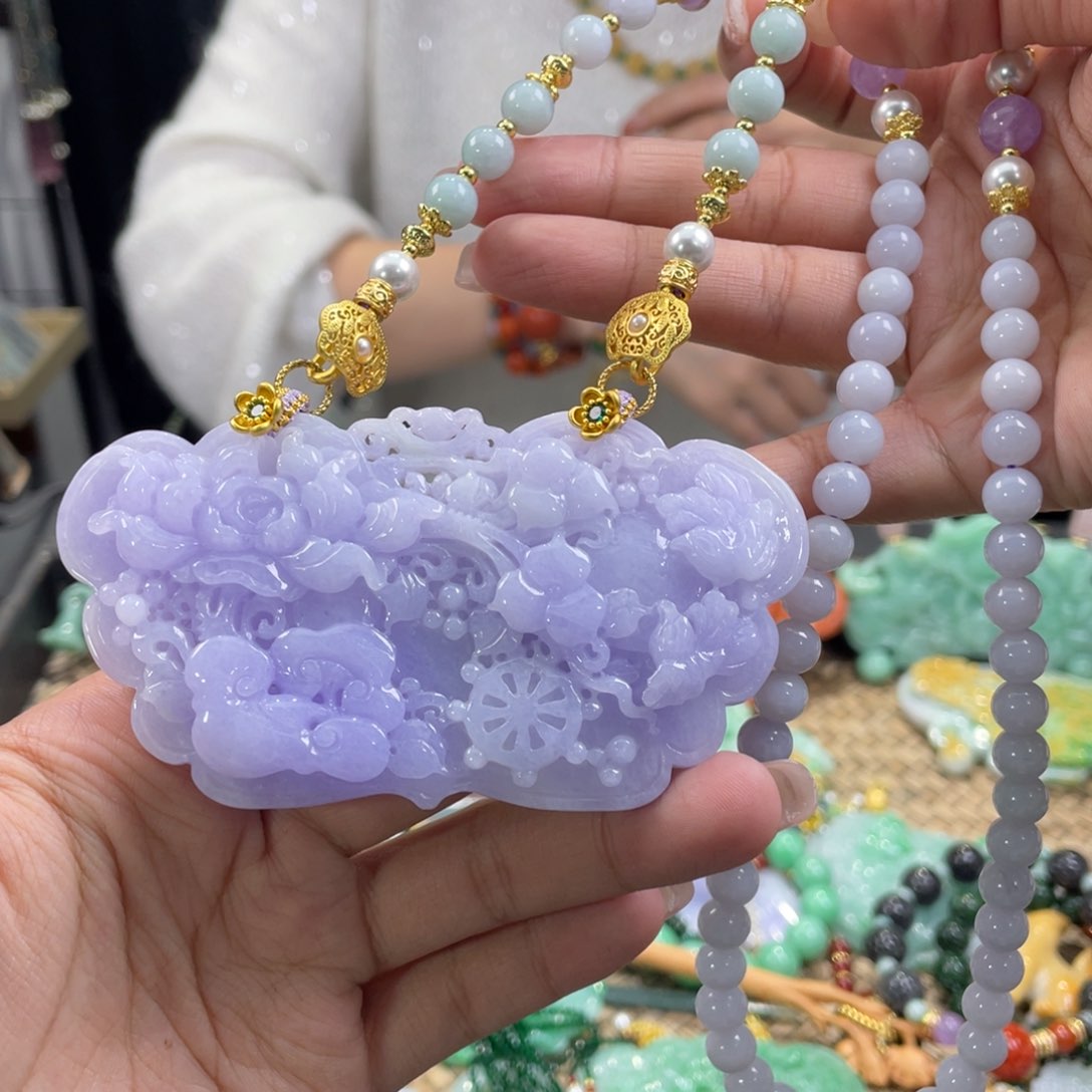 翡翠颈饰未镶嵌代编织