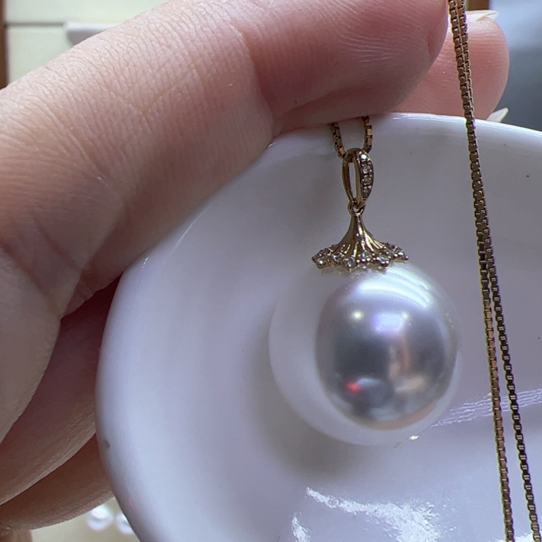 淡水珍珠吊坠(赠链)18K金镶嵌