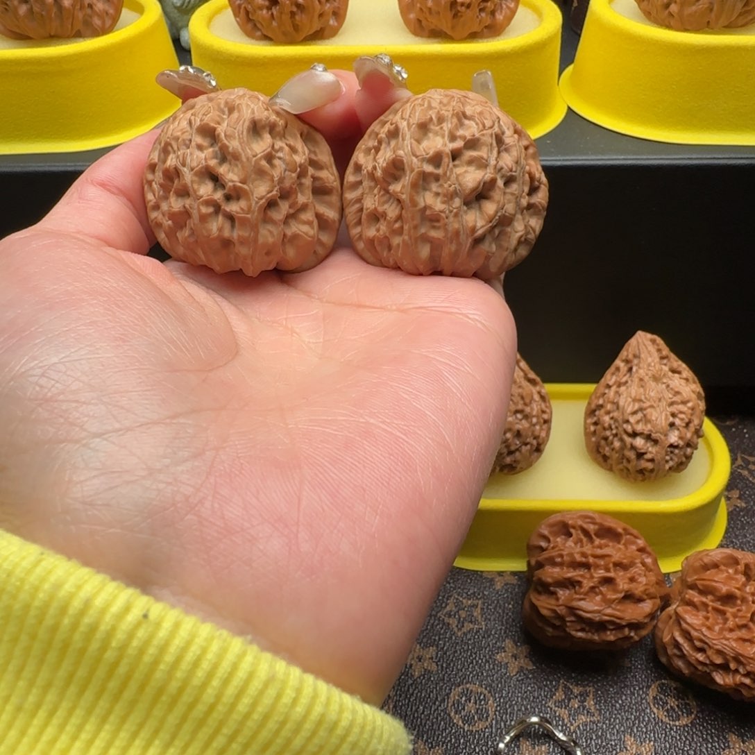 猴头核桃吊坠42三角白