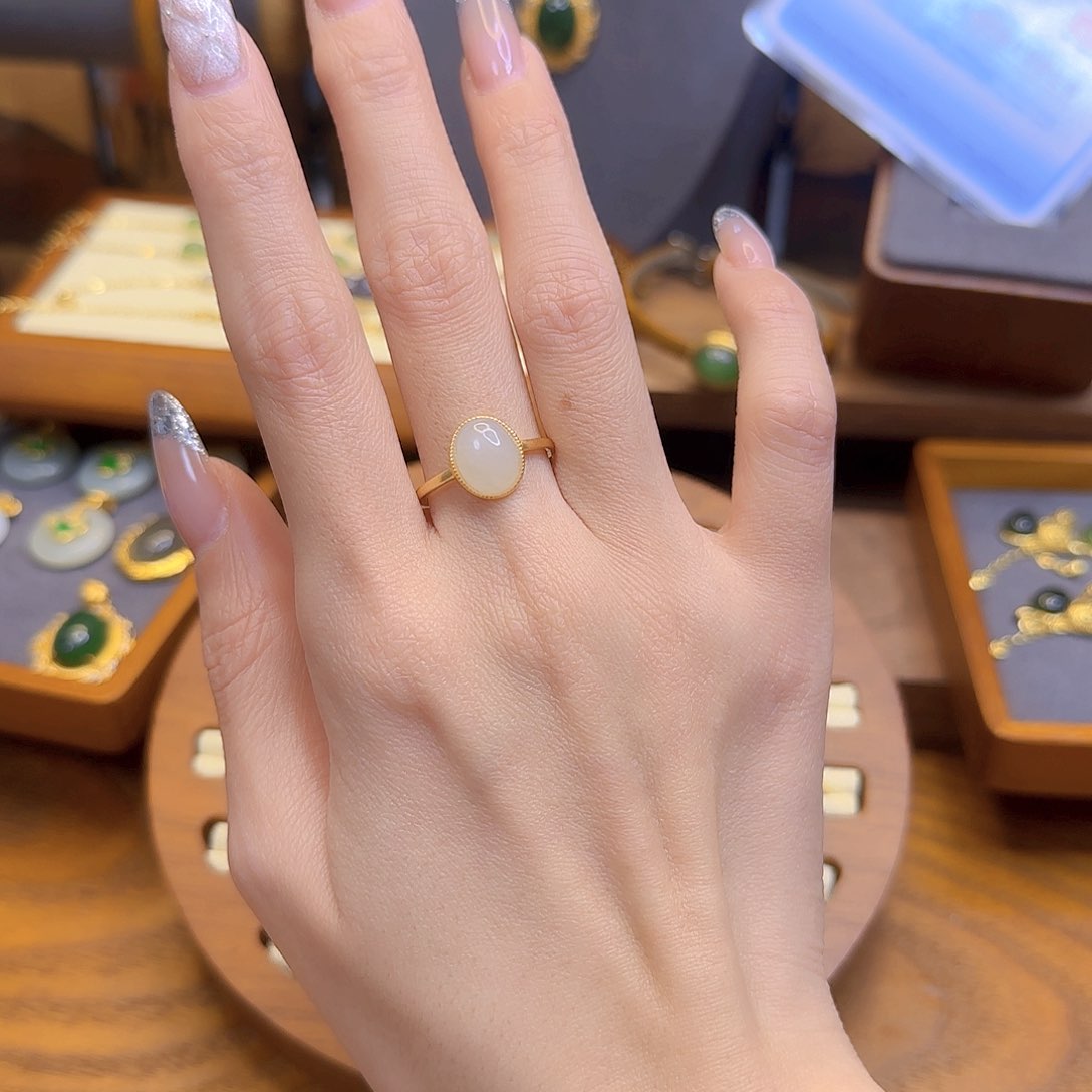 和田玉戒指银S925镀金镶嵌