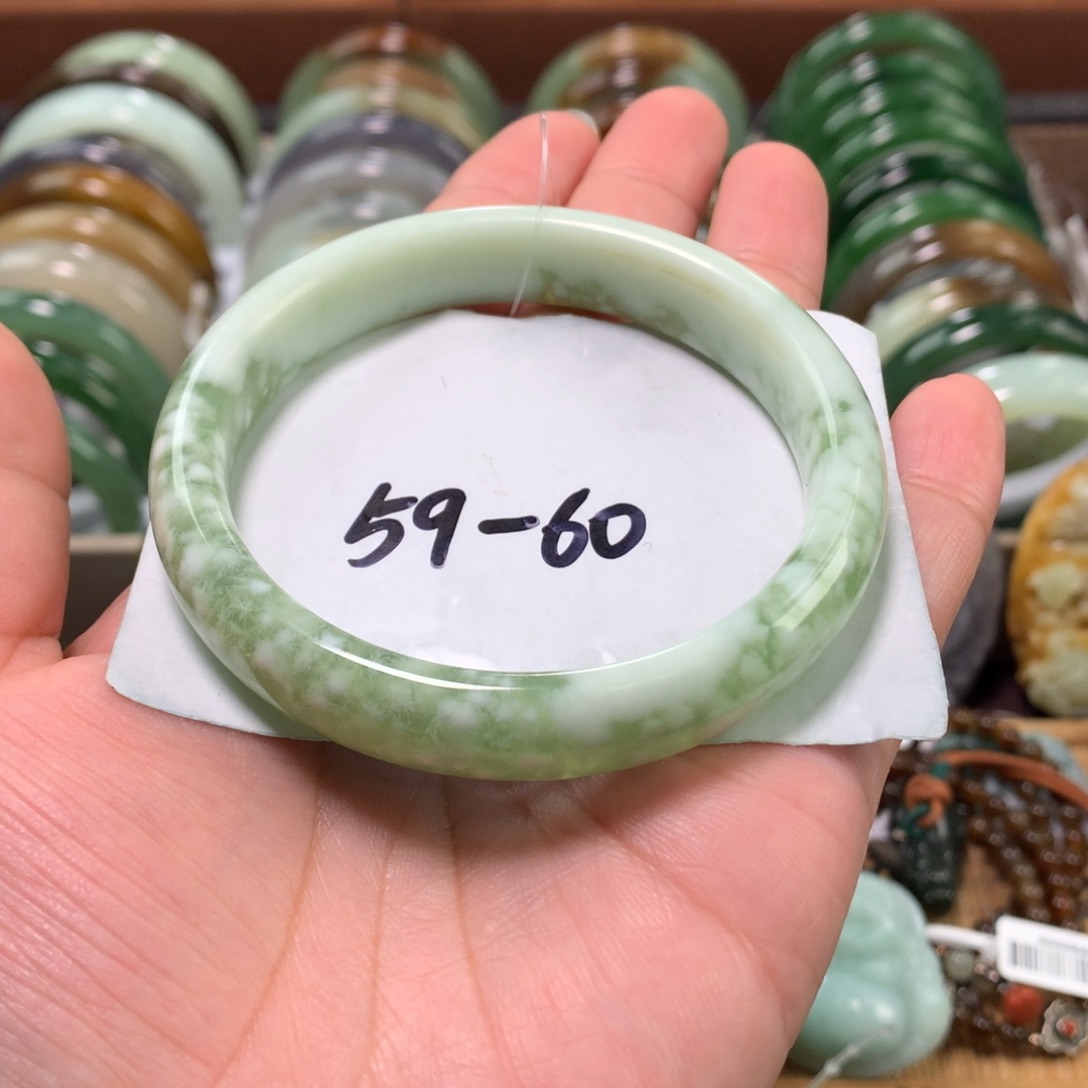 未镶嵌岫玉手镯手镯