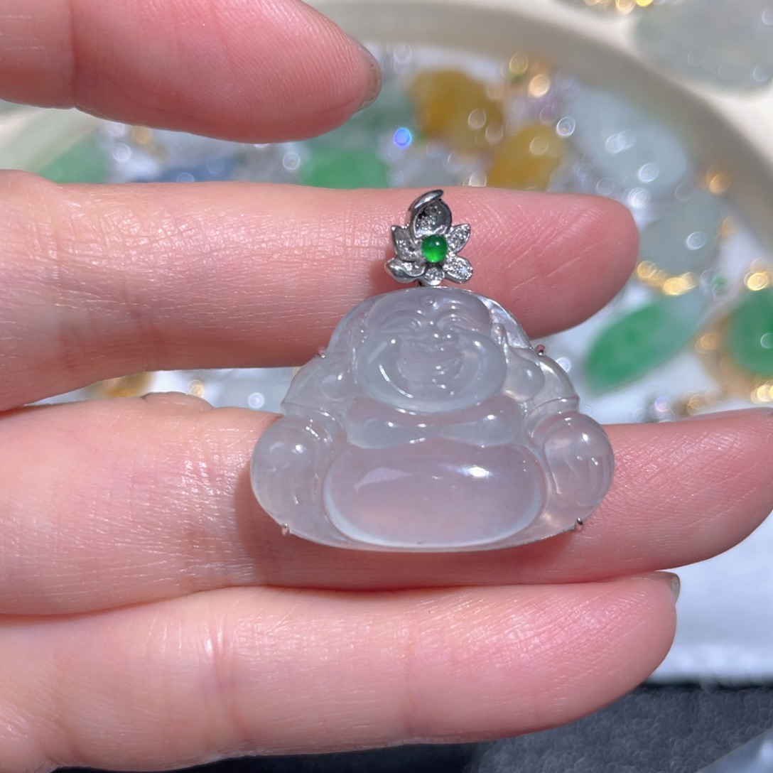 翡翠颈饰18K金镶嵌翡翠