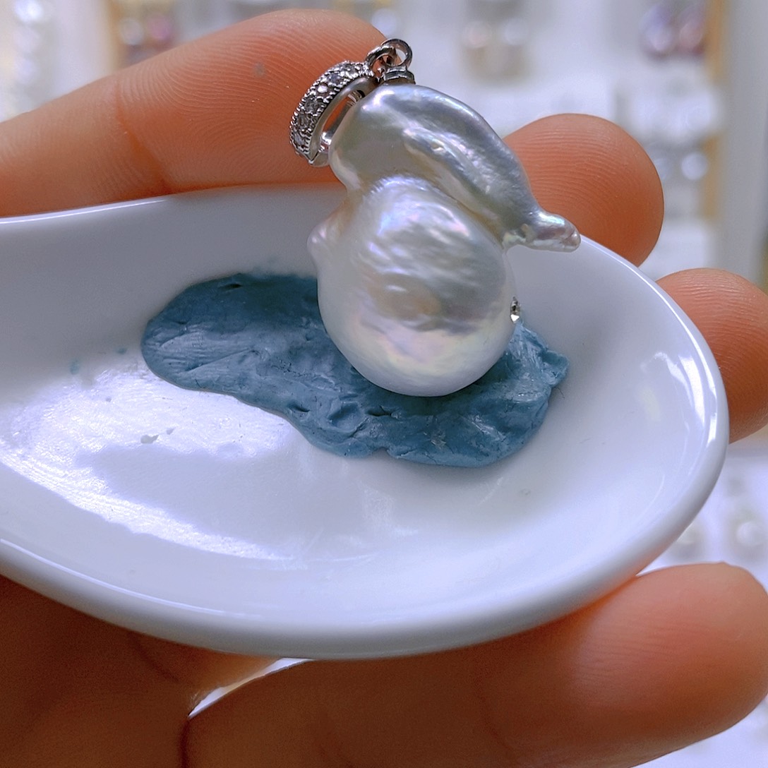 淡水珍珠颈饰合金