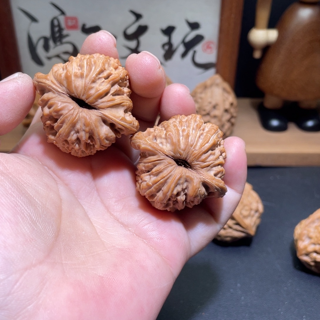 用***8桃核吊坠平谷绣球