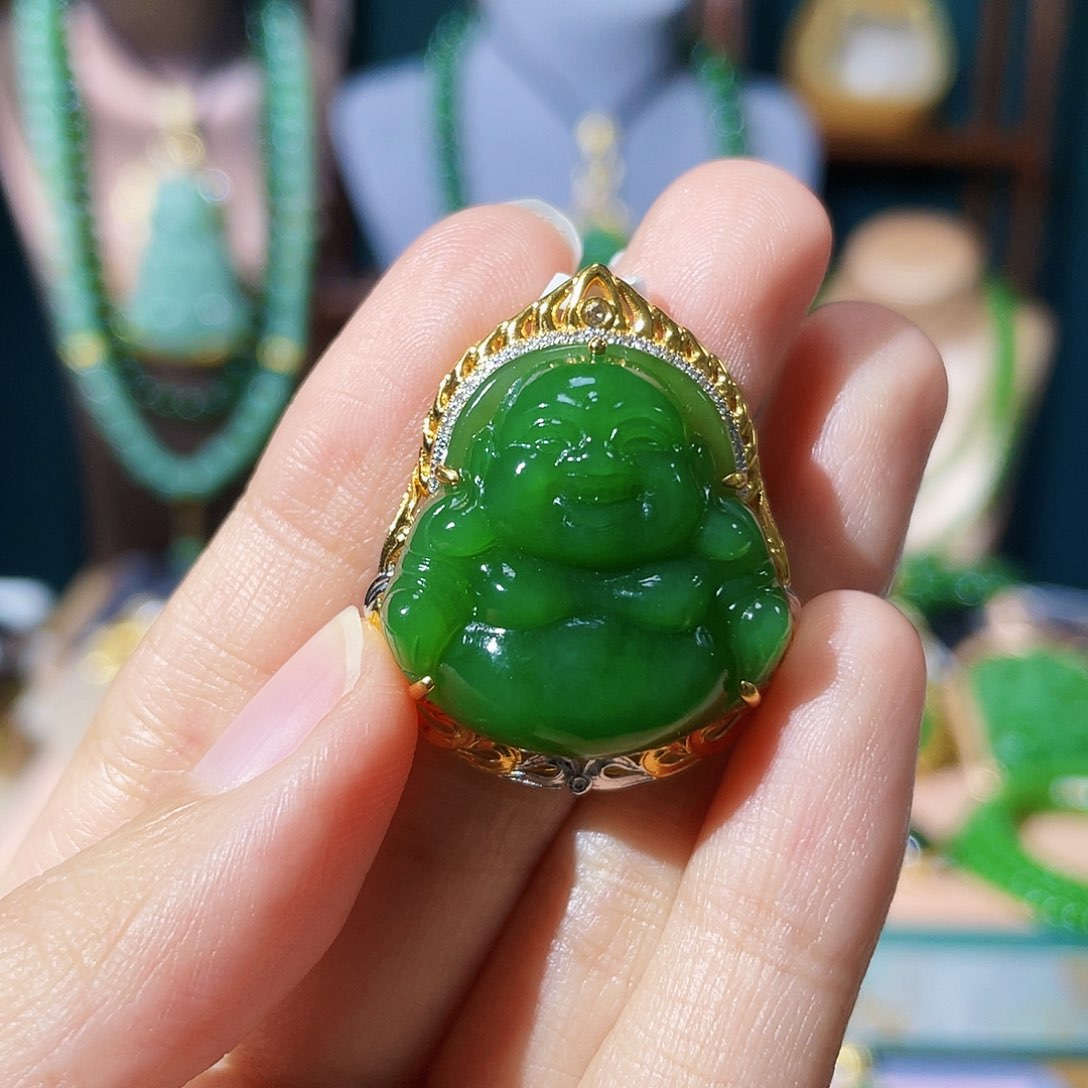 和田玉（碧玉）颈饰18K金镶嵌