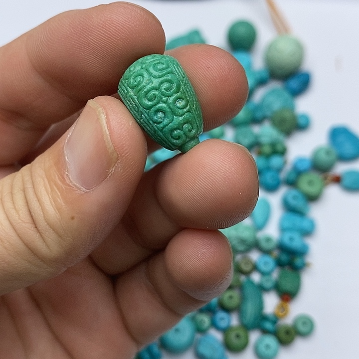 绿松石未镶嵌珠宝奇石