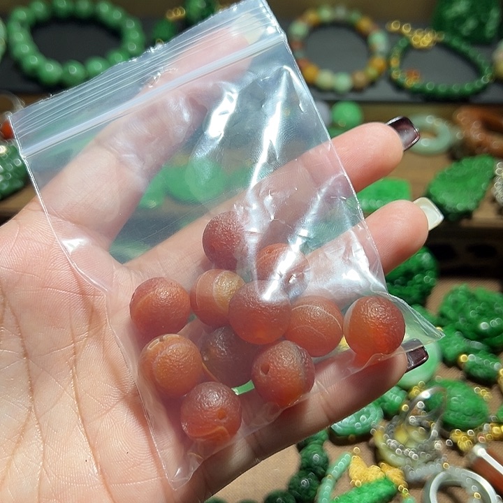 翡翠手串未镶嵌高***7玛瑙单珠