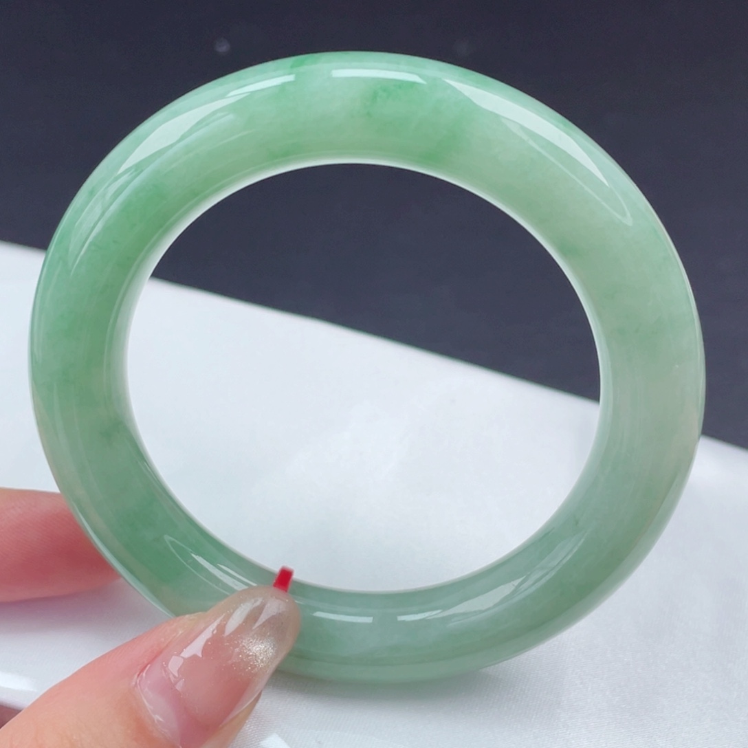 翡翠手镯未镶嵌54圆条