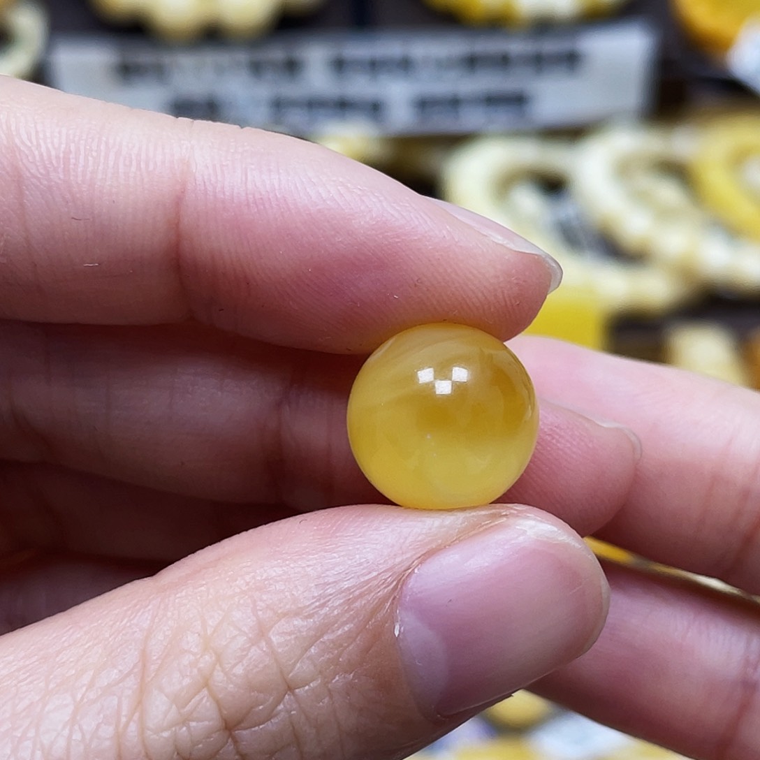 琥珀珠宝奇石未镶嵌12.7mm微瑕