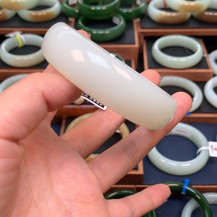 和田玉手镯55圈口未镶嵌久**之