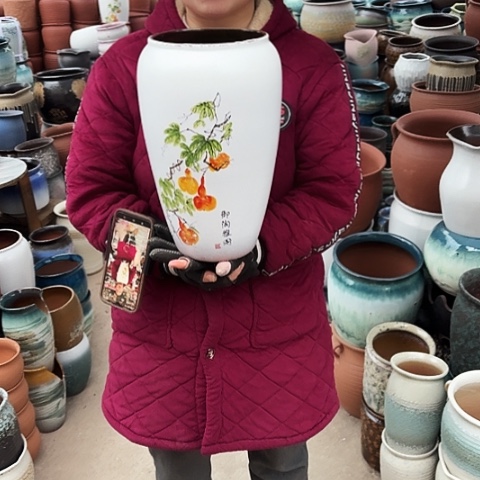 口17高33瑕疵盆子。