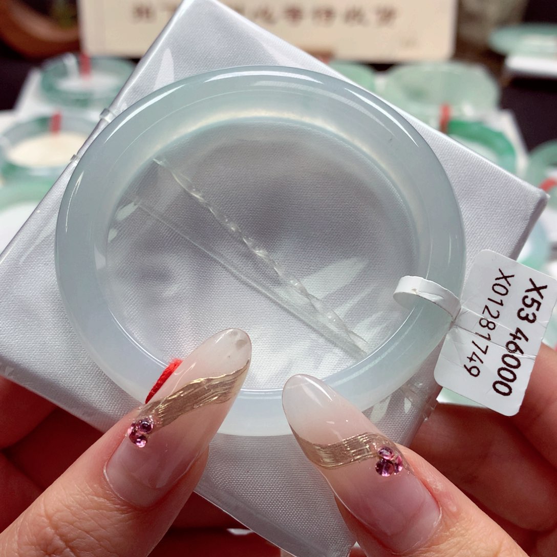 翡翠手镯（贵妃镯）未镶嵌22（58号）