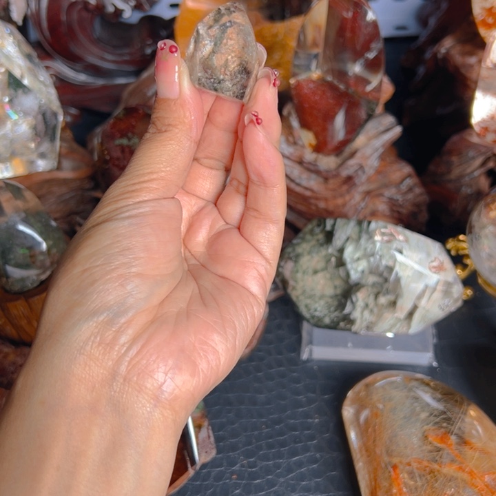 宝***姐水晶珠宝半成品未镶嵌摆件