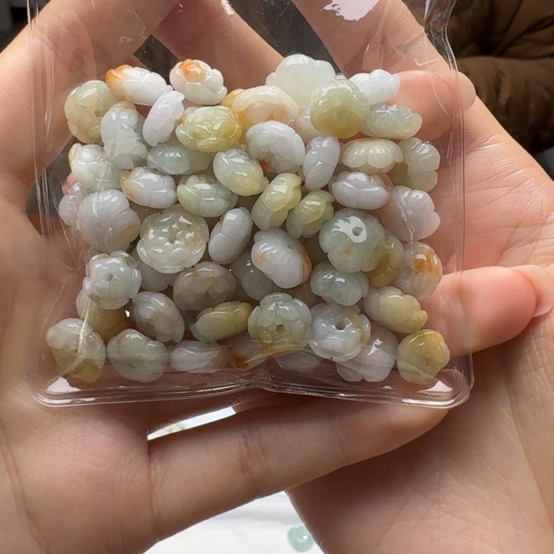 未镶嵌挂件翡翠福利1个，不包邮，拍一单邮费发货