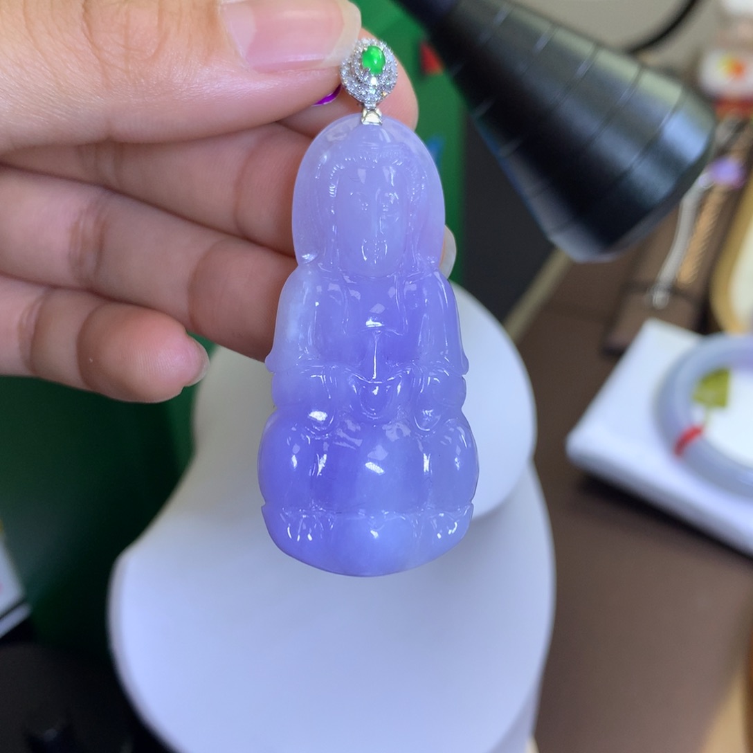 翡翠颈饰18K金镶嵌翡翠