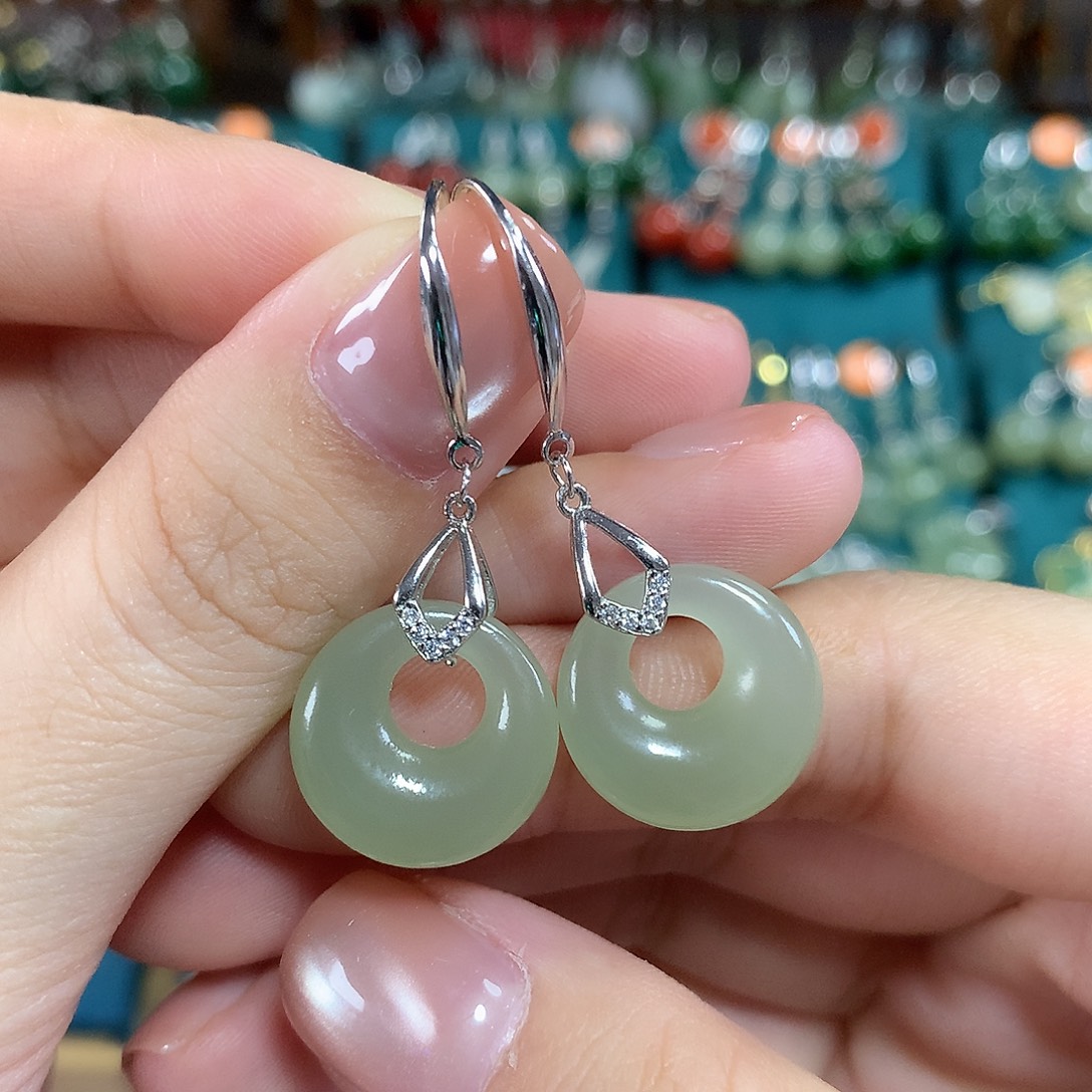 和田玉银S925镶嵌耳饰卡15.7