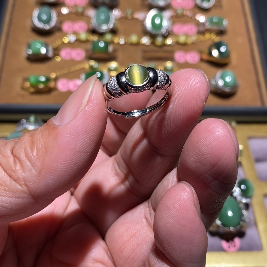 和田玉（碧玉）戒指未镶嵌