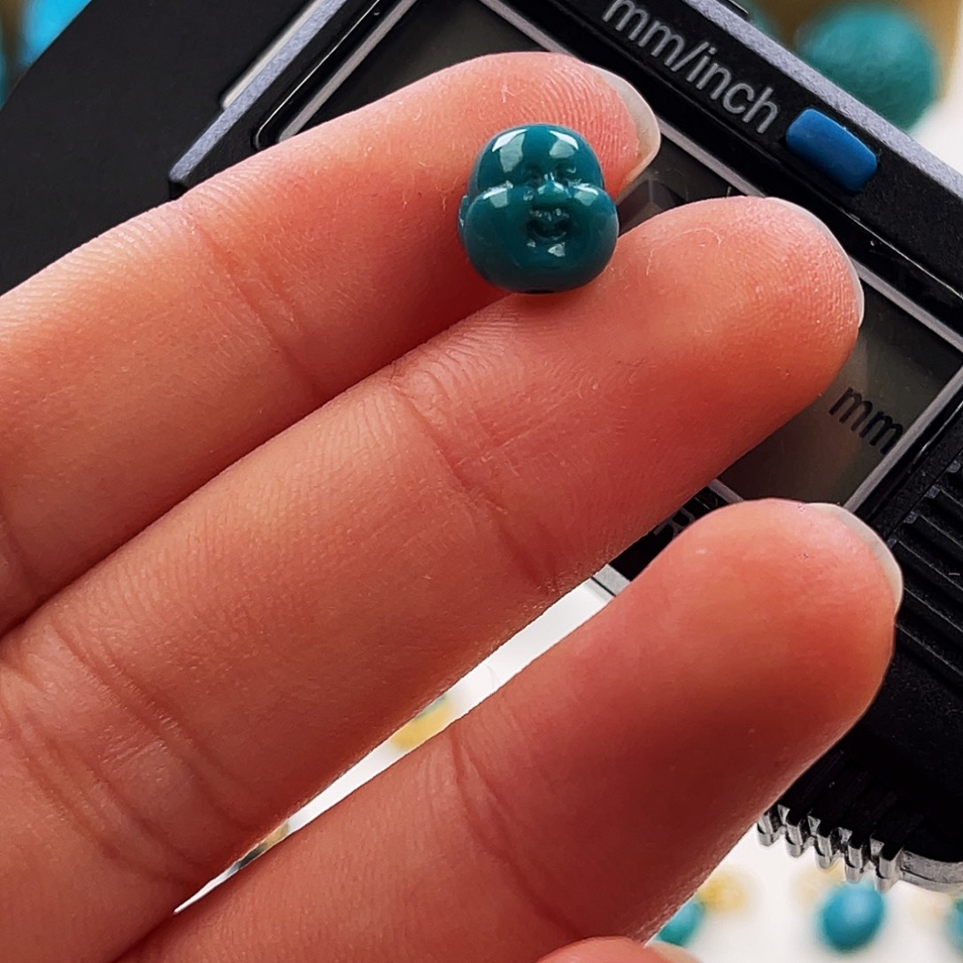 绿松石未镶嵌把件