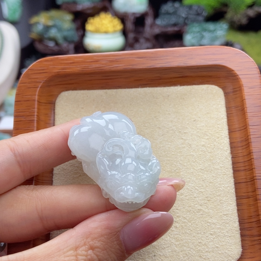 颈饰未镶嵌翡翠A1 翡翠貔貅