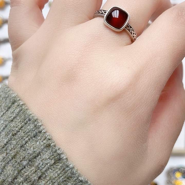 血珀戒指银S925镶嵌天然