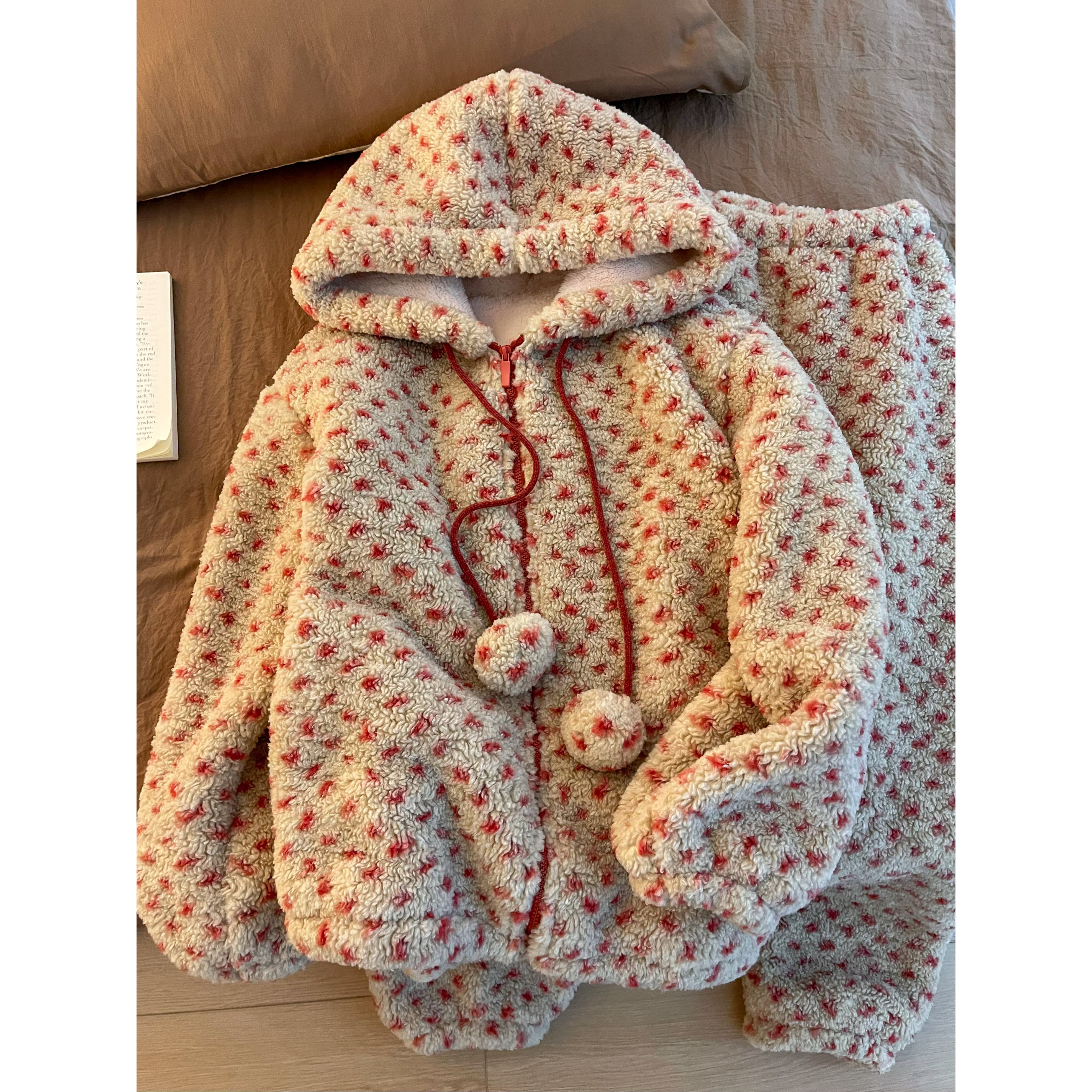 韩版连帽珊瑚绒睡衣女秋冬新款开衫外套加厚保暖毛绒绒家居服套装