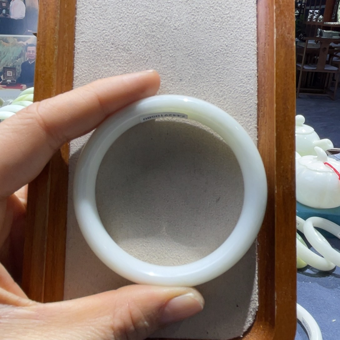 蓝田玉（蛇纹石化大理石玉）手镯未镶嵌波*