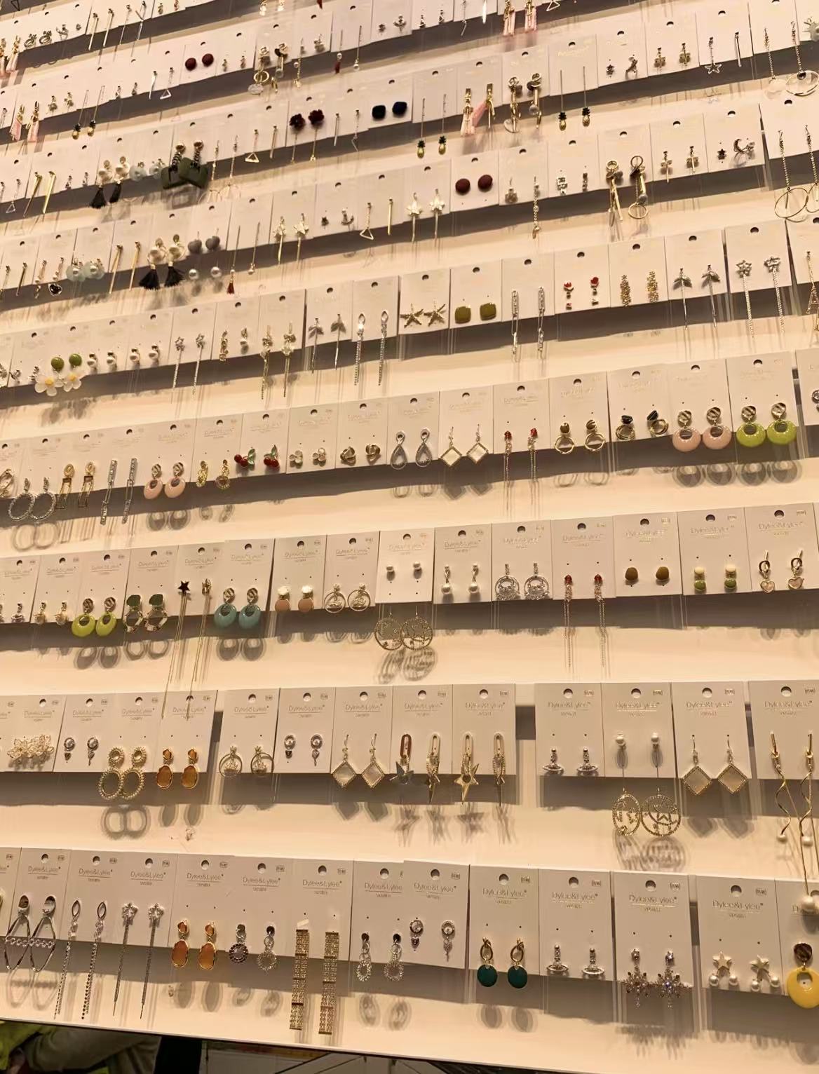 万款饰品随机任意一款