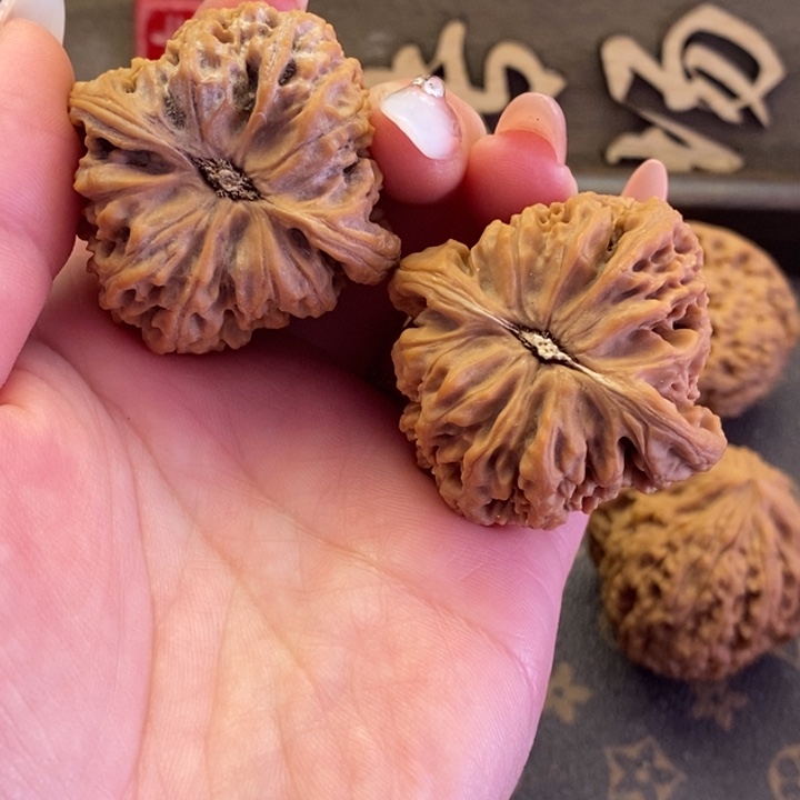 桃核把件缘*南疆石文玩核桃