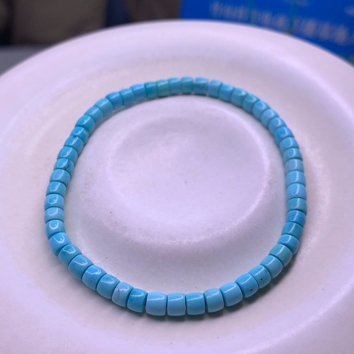 绿松石配饰未镶嵌?*梨