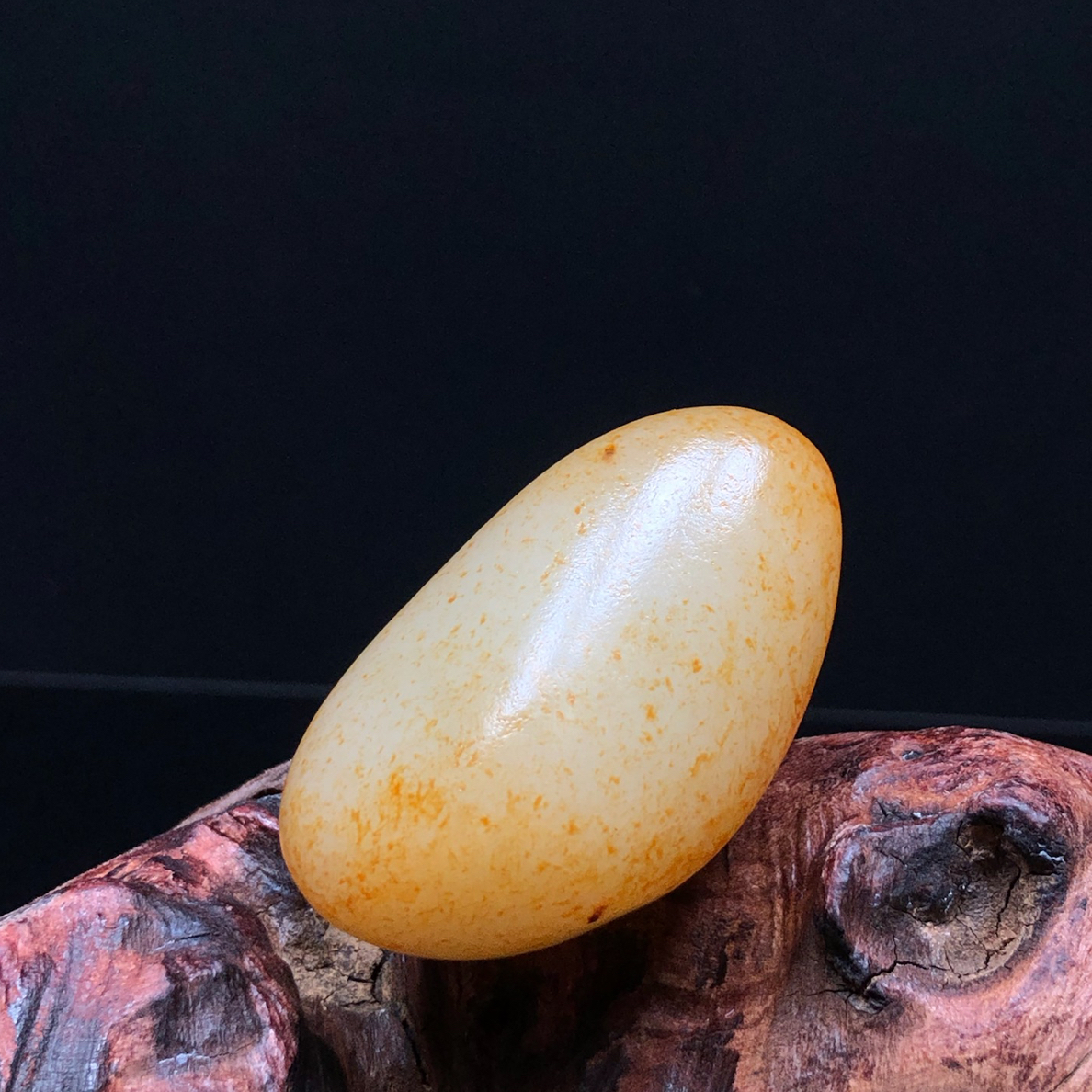 【底价已开 】 45克和田玉洒红皮手把件49*30*19mm货号01849和