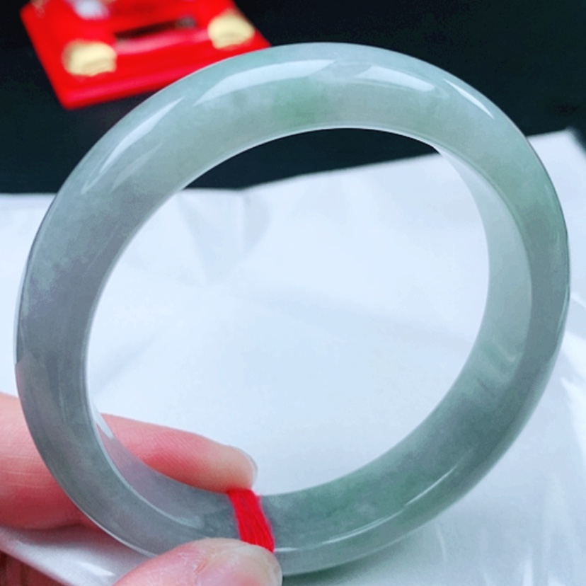 【闪购商品】翡翠手镯未镶嵌59圈