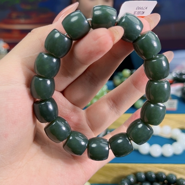 和田玉纯天然卡14未镶嵌