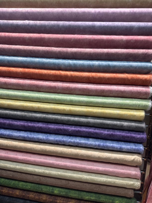 各种花型花色源头工厂供货面料布头专属链接