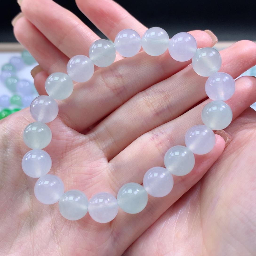 翡翠手链未镶嵌翡翠