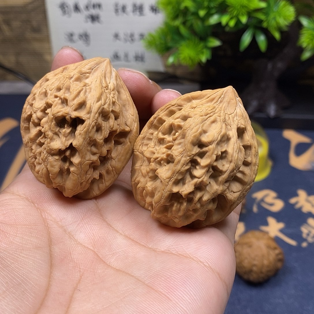 核桃43尺全品无修大沽石，59克，37