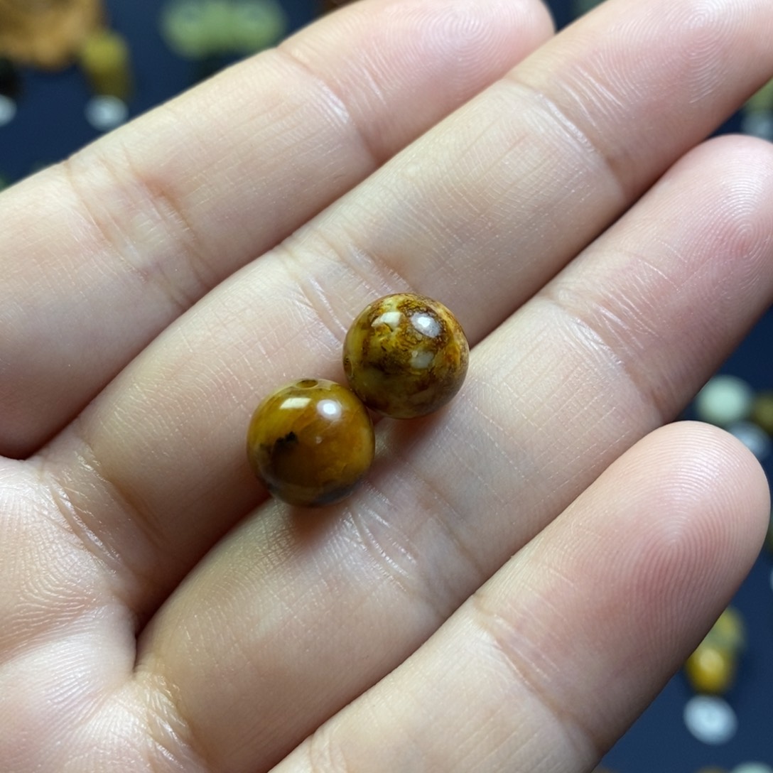 【闪购商品】蛇纹石玉配珠未镶嵌