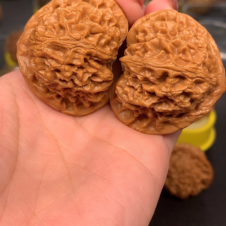 文玩核桃吊坠小****）46宫灯