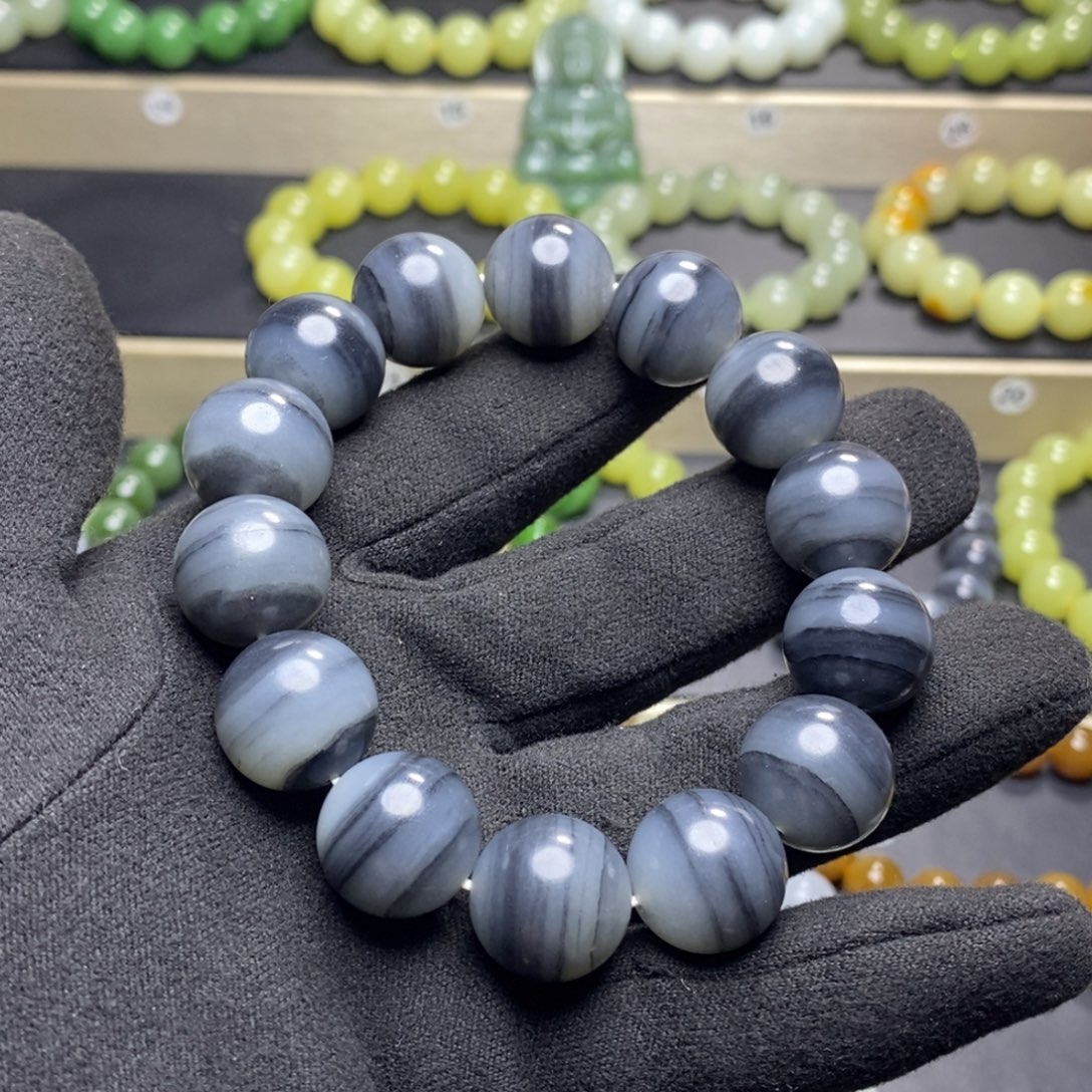 和田玉未镶嵌手串