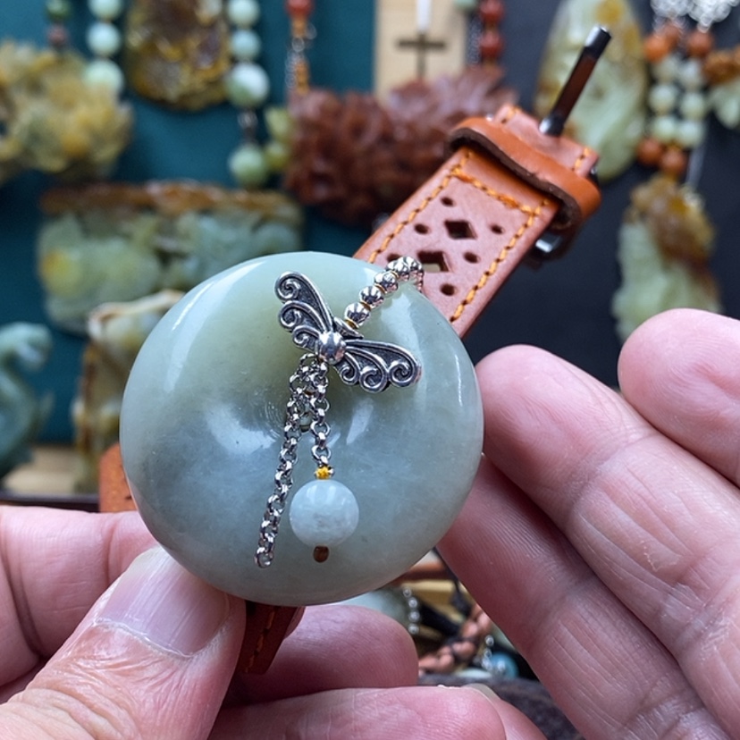 【闪购商品】蛇纹石玉手牌未镶嵌